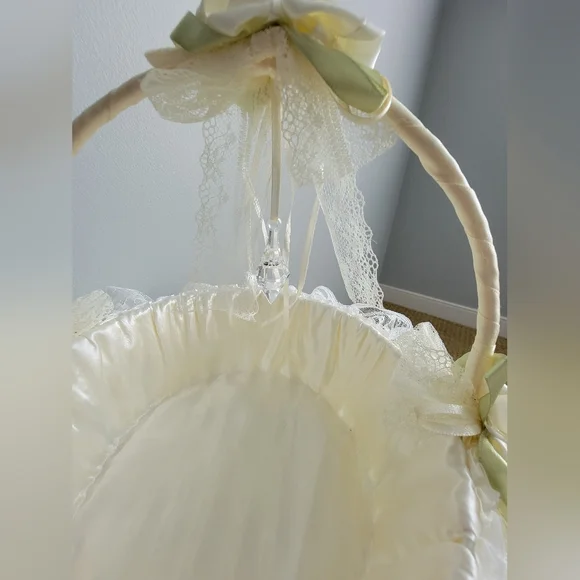 Set of 2 Flower Girl Baskets - Picture 11 of 16